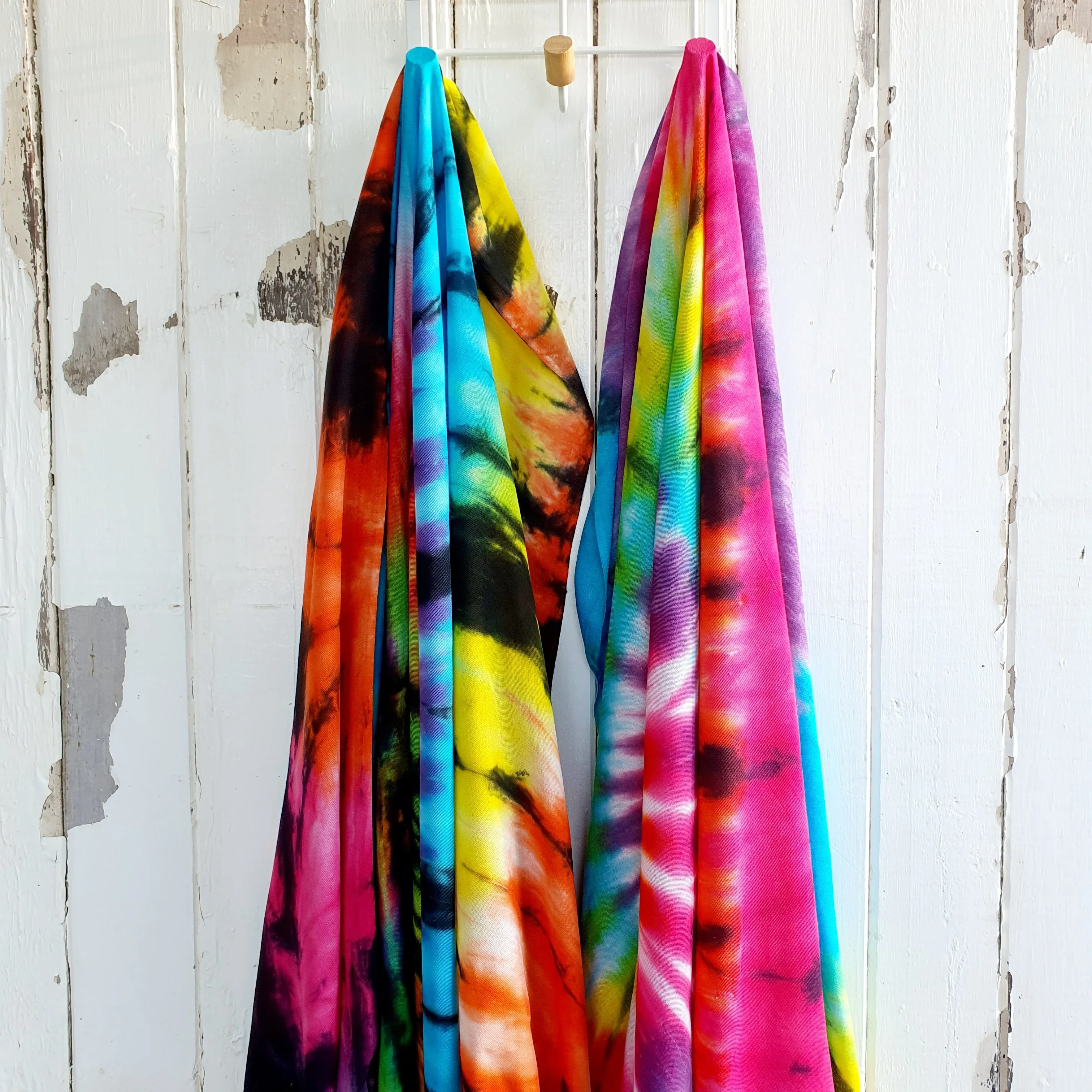 100% Rayon Sarong - Rainbow Black