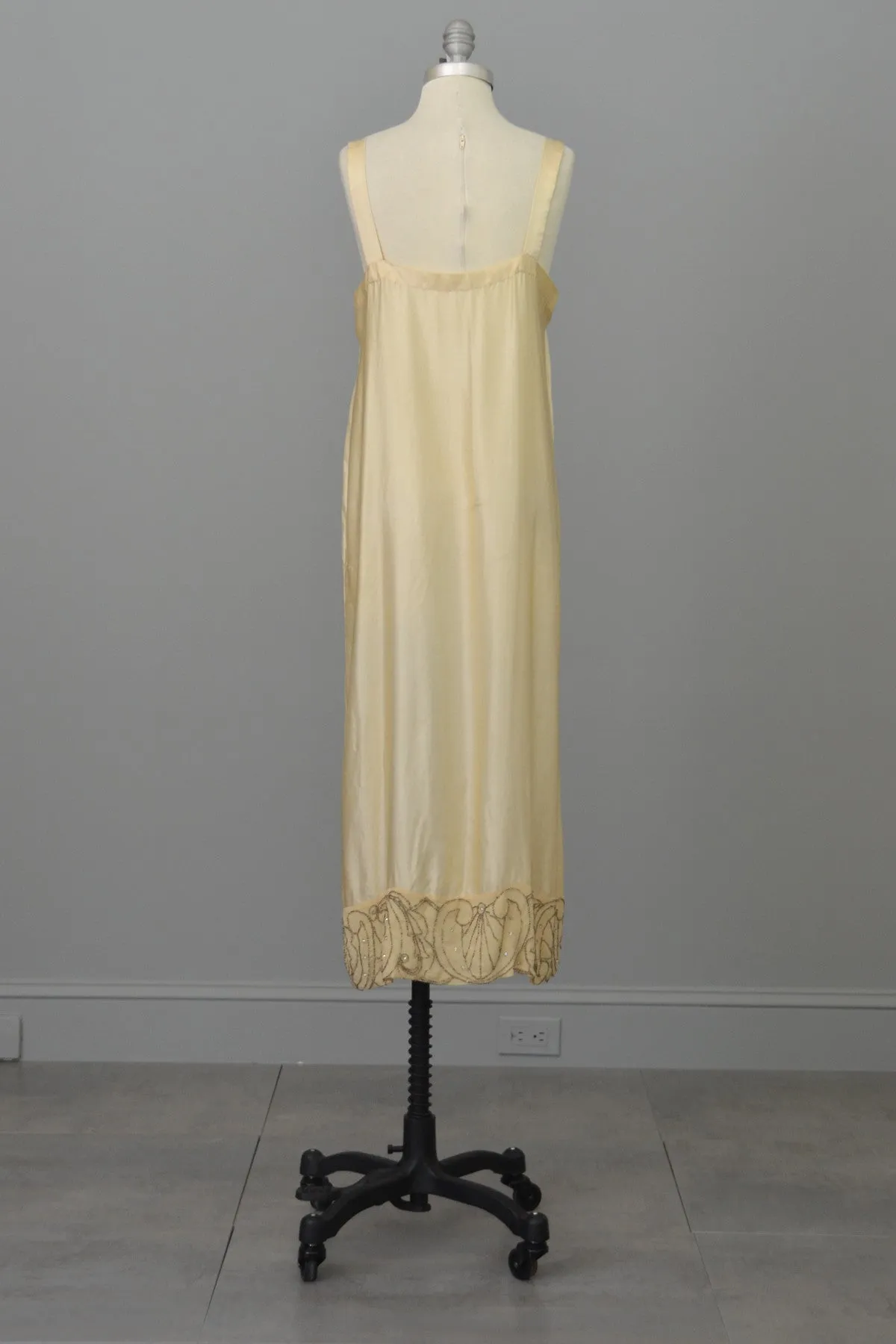 Authentic 1920s Cream Silk Beaded Two Piece Flapper Wedding Dress Tunic