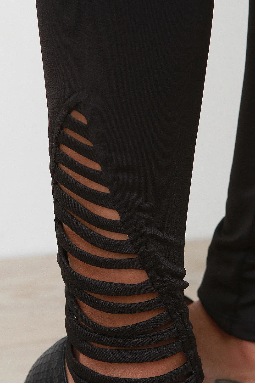 Caged Hem High Waisted Leggings