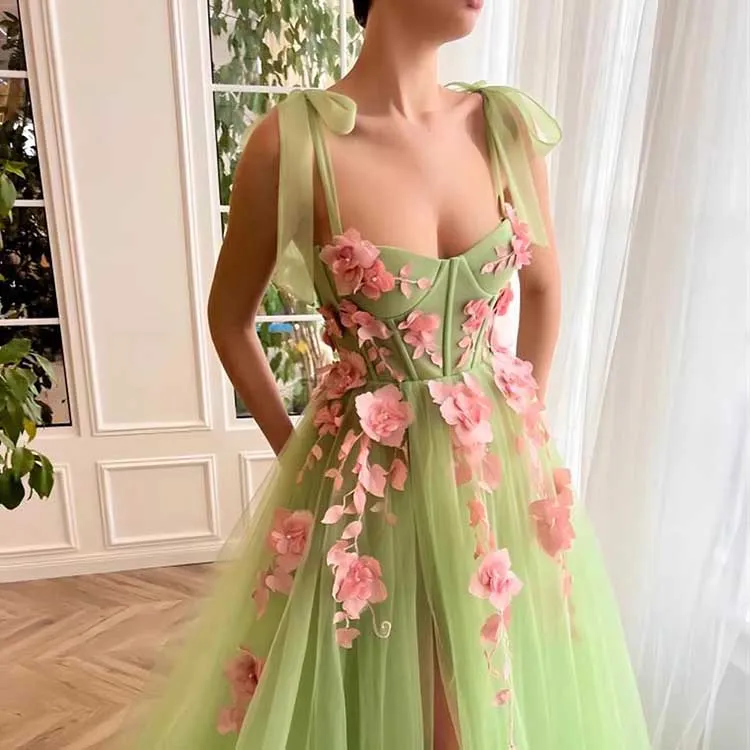 Flower Embroidered Tulle Prom Dress Lace-Up Spaghetti Straps Event Gowns Green