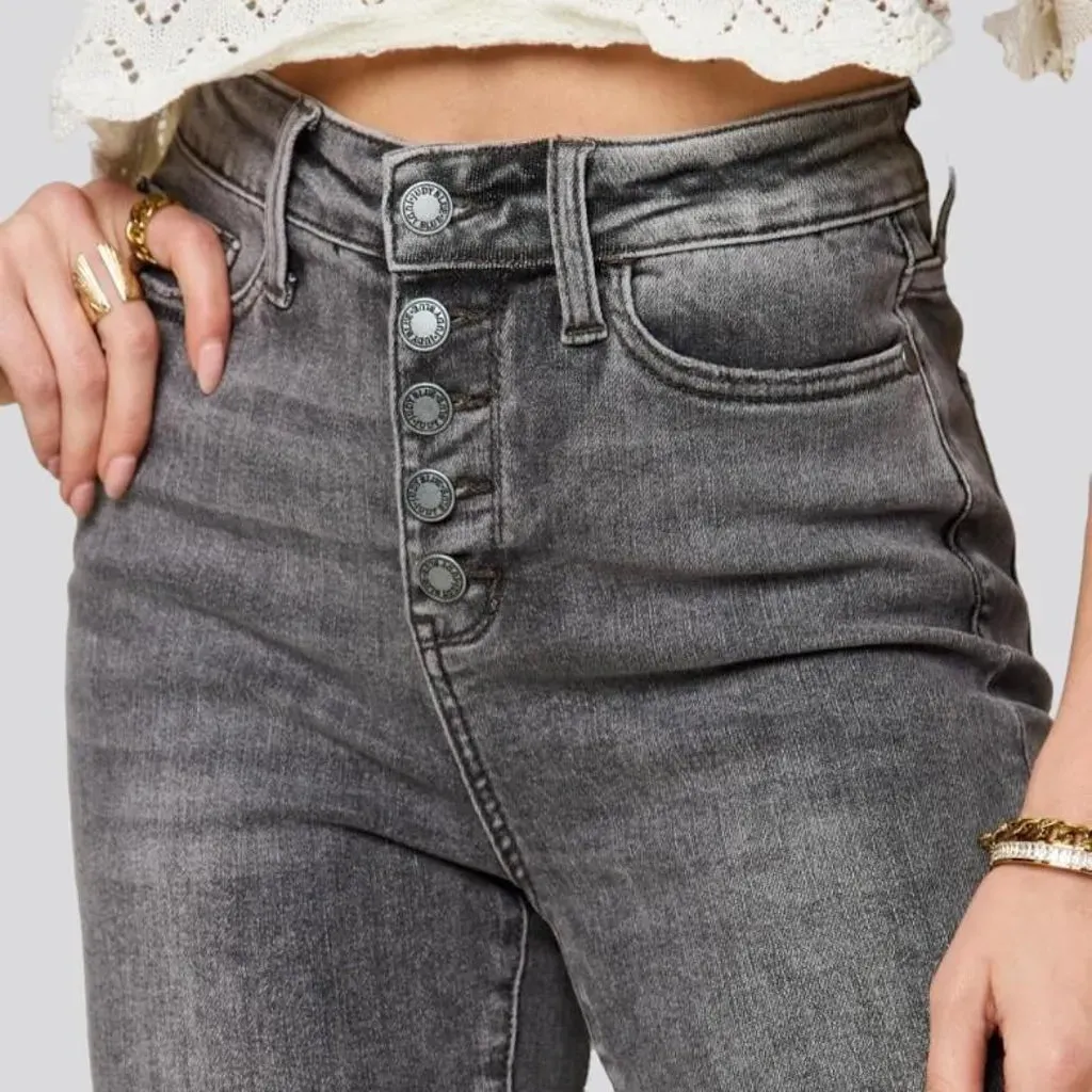 Folded-hem women's vintage jeans