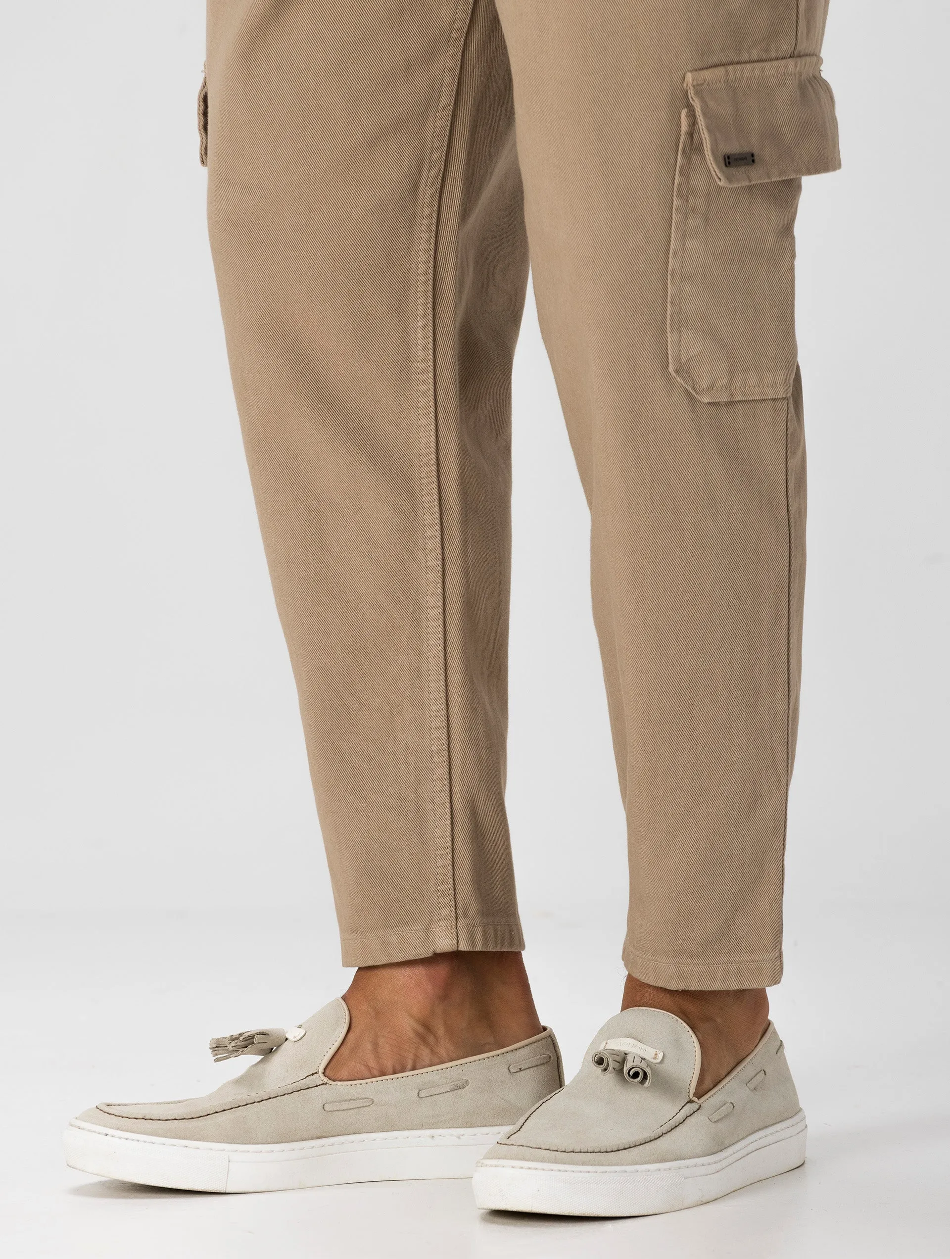 MASATO CARGO PANTS IN CAMEL