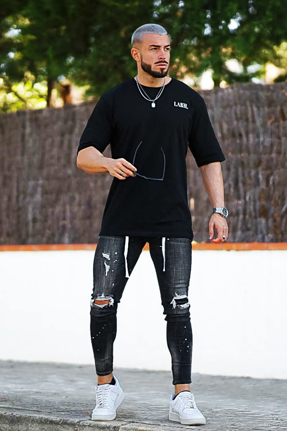 Men's Relaxed Skinny Jean - Black & Ripped