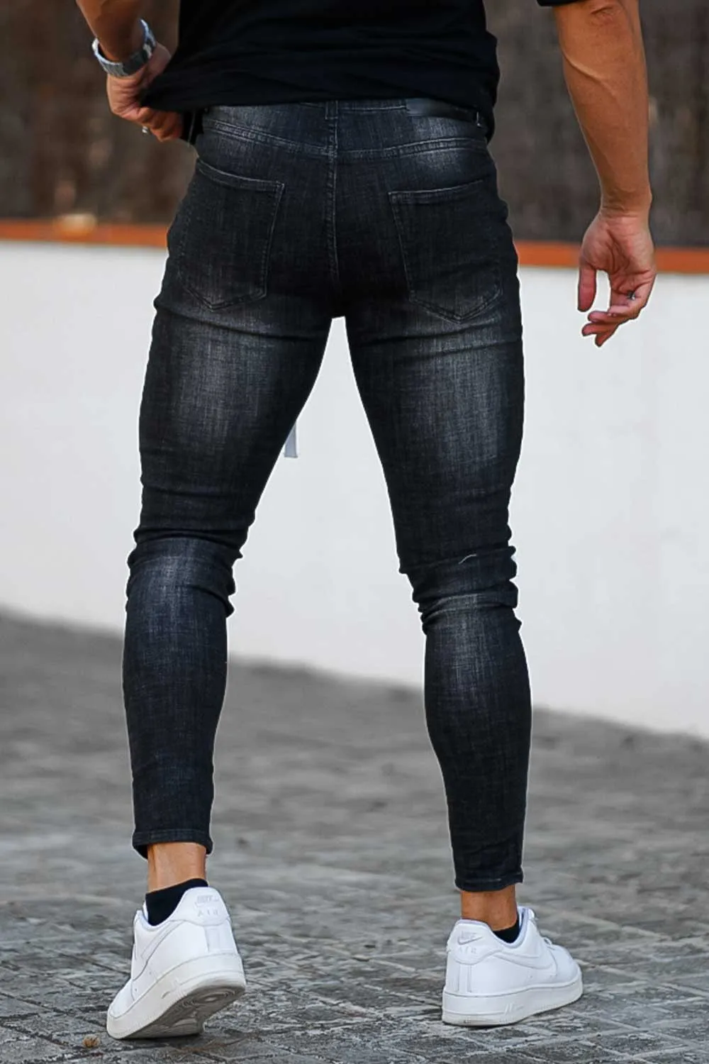 Men's Relaxed Skinny Jean - Black & Ripped