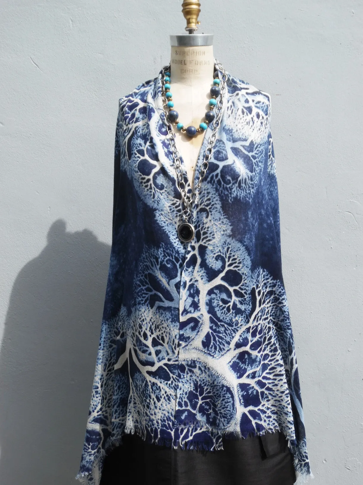 Shawl Silk And Cashmere Navy And White Coral